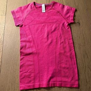 PINK IVIVVA BY LULULEMON ATHLETIC SHIRT // SIZE 10 // NO FLAWS // BARELY WORN